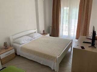 Апартаменты Guesthouse P&A Будва Двухместный номер с 1 кроватью и балконом-11