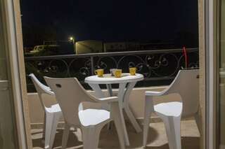 Апартаменты Guesthouse P&A Будва Люкс, вид на сад-10